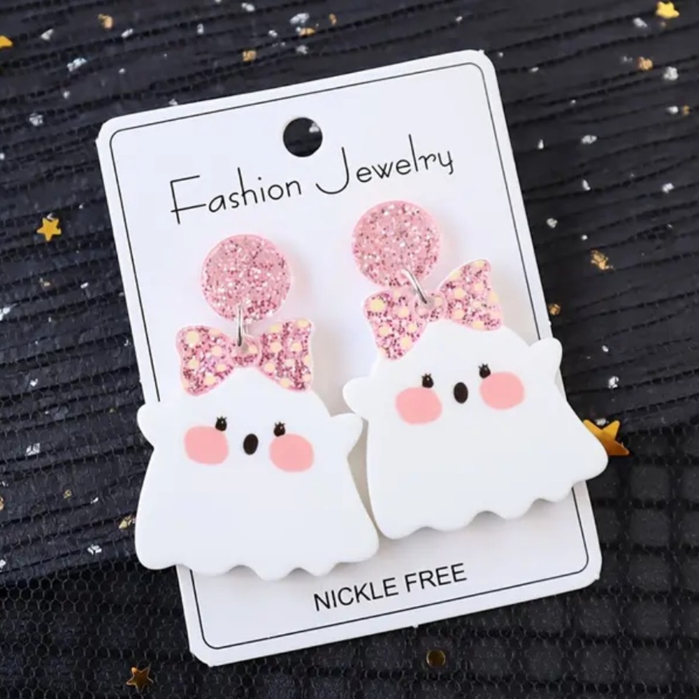 Cute Ghost Earrings - Picture 2 of 3